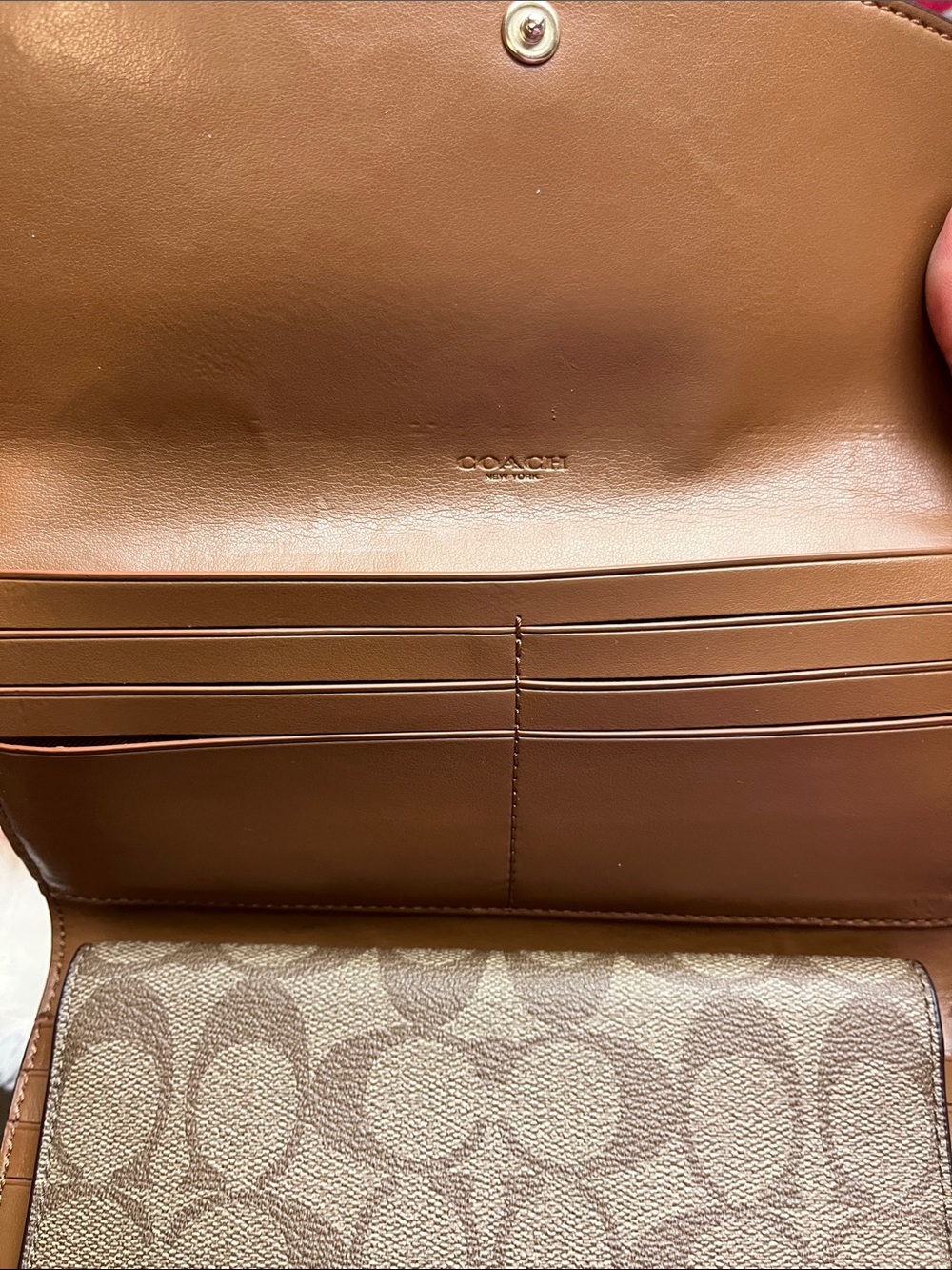 EUC Coach Two-Tone Brown PVC Tri fold Wallet with NWT Coach Earrings & RPK set - Picture 13 of 16